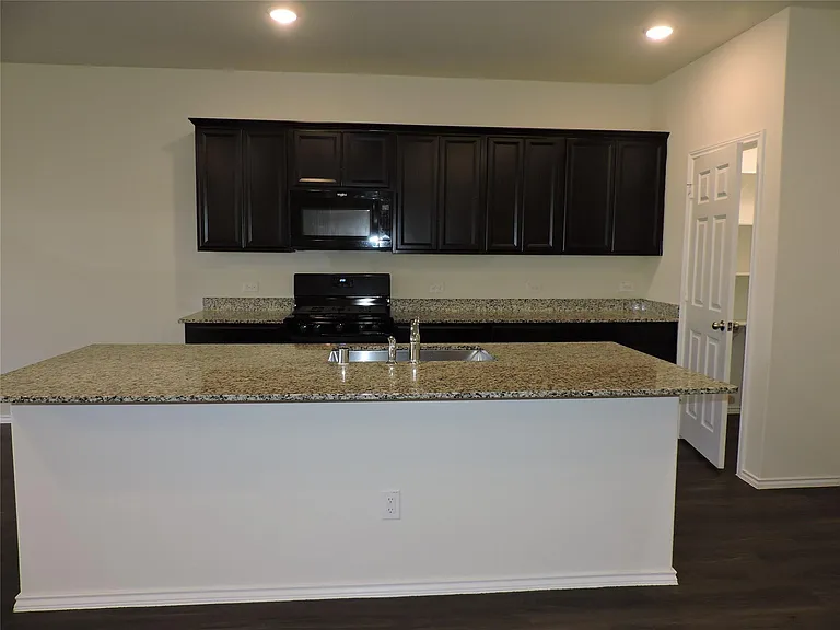 4022 Timber Sapp Dr — Photo 17