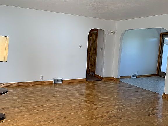 5th image of 147 Chapel Dr