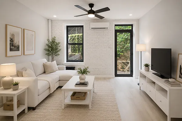 Living room, photo 1