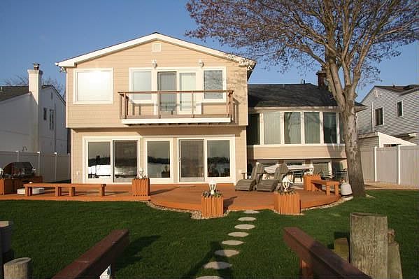 2nd image of 3306 Hewlett Ave