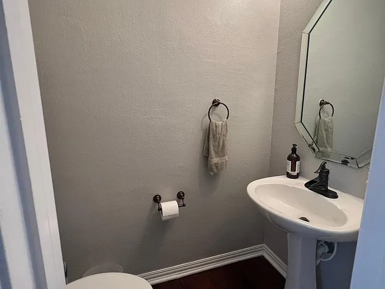 3435 Misty Meadow Dr — Photo 16