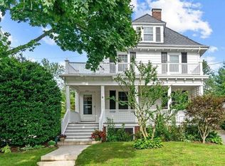 212 Pawtuxet Ave, Cranston, RI 02905