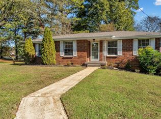 110 Sterling Ct, Hendersonville, TN 37075