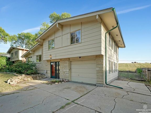 4th image of 7821 E Avon Ln