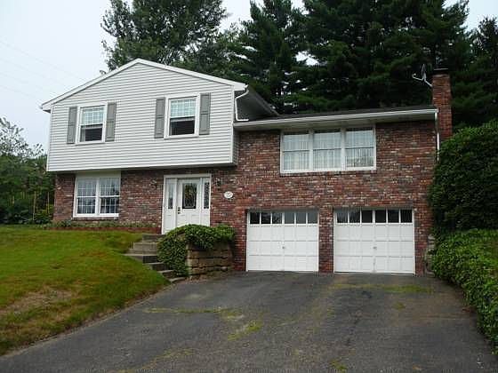1st image of 127 Kennedy Ln