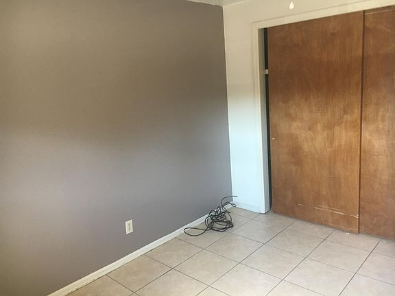 4th image of 410 Themis St APT H