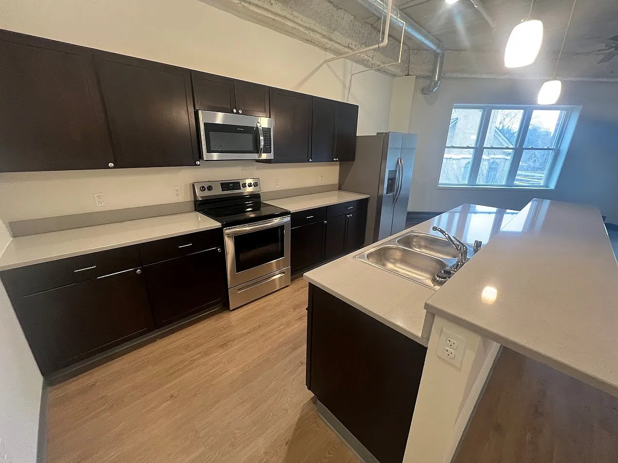 222 State St — Photo 3