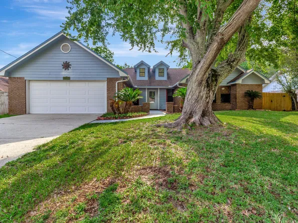 1013 Quail Hollow Dr, Mary Esther, FL 32569