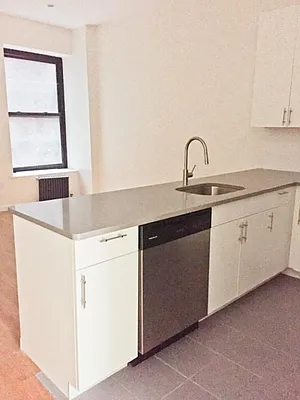 Rented by Charles Coutinho LLC | media 58