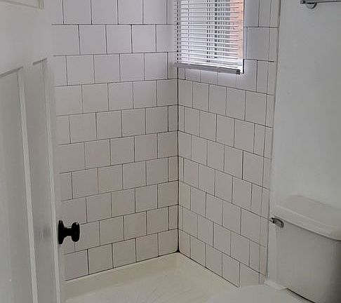 5th image of 675 W Willis St #16