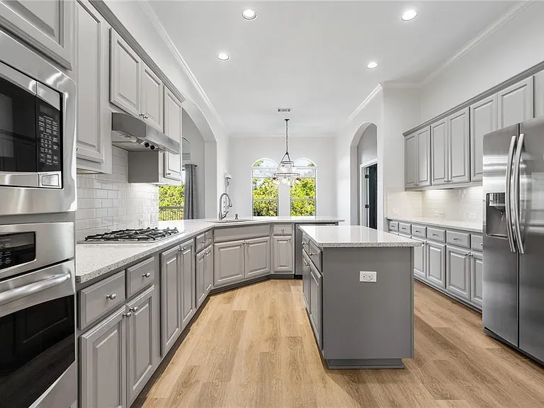 4708 Mont Blanc Dr — Photo 8