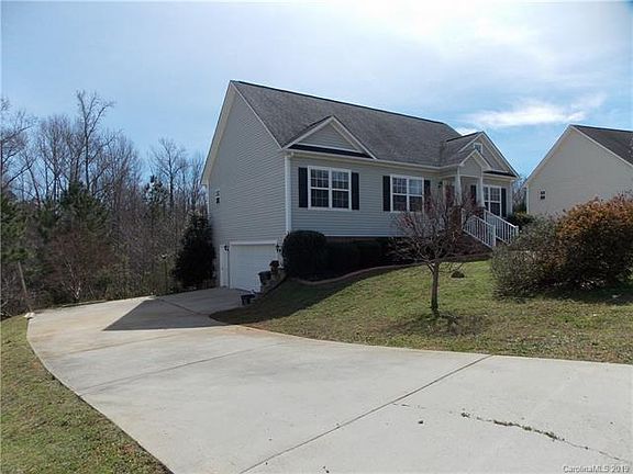 3rd image of 1535 Meadow Glen Ln
