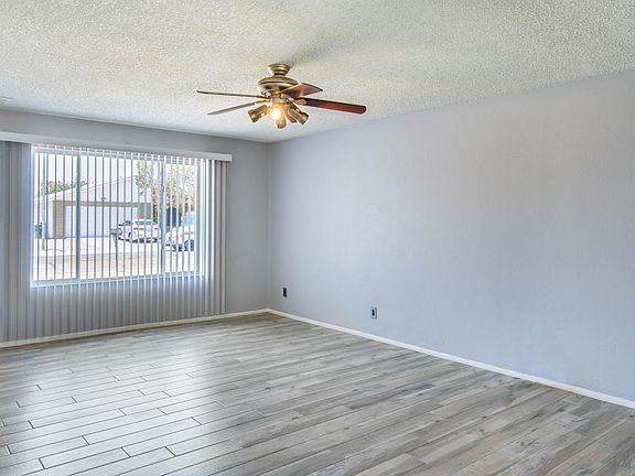 5th image of 4537 W Poinsettia Dr