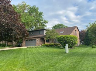 11258 85th St, Willow Springs, IL 60480