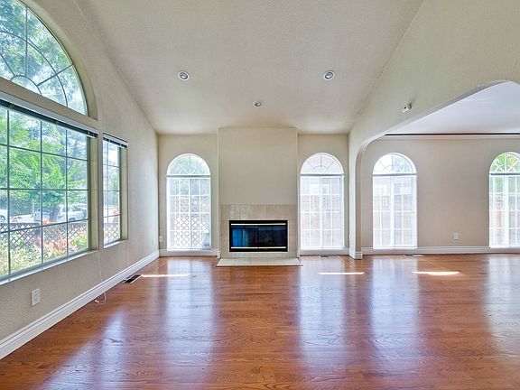 3rd image of 1335 Whitehurst Ct