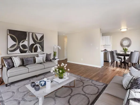 Monterey At Lake View Drive