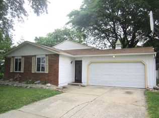 95 Georgetown Rd, Greenwood, IN 46142