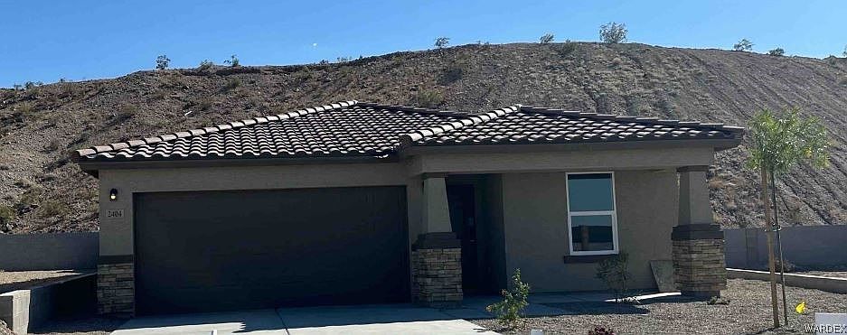 1st image of 2404 Tapatio Drive
