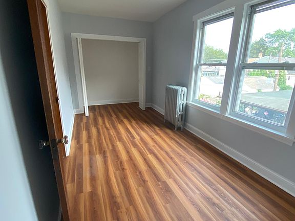 3rd image of 4721 N Kilbourn Ave Floor 2