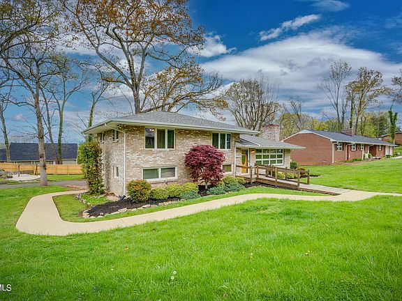2nd image of 2337 Inglewood Dr