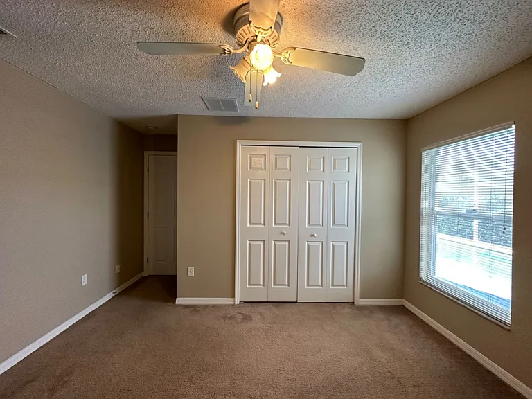 2932 Foraker Way — Photo 16