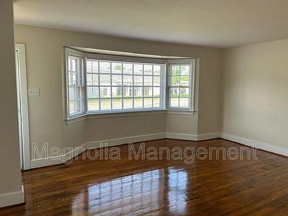 3rd image of 1230 Dabney Dr