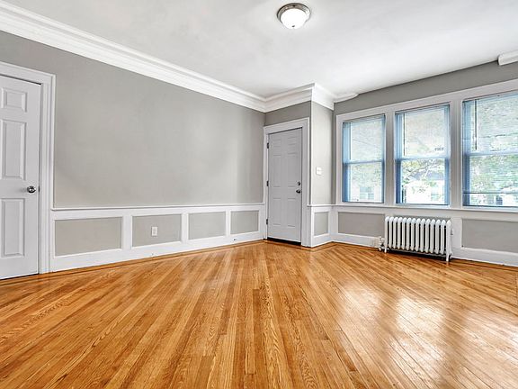 5th image of 79-81 Finlay Pl Unit 1
