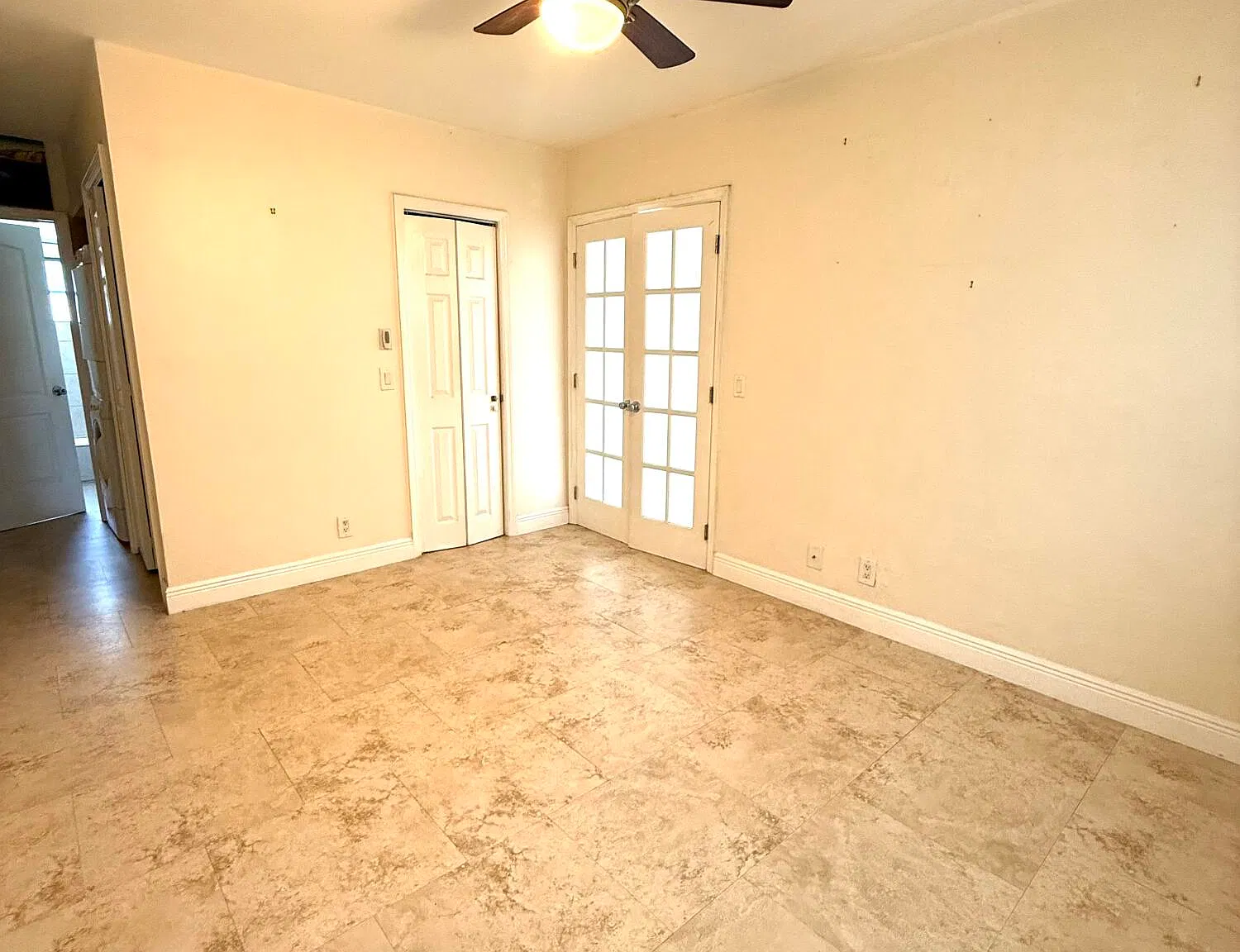 1100 NE 9th Ave — Photo 4