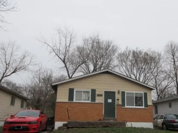 10424 Count Dr, Saint Louis, MO 63136