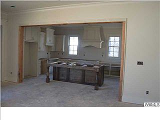4th image of 5402 Savannah Ave