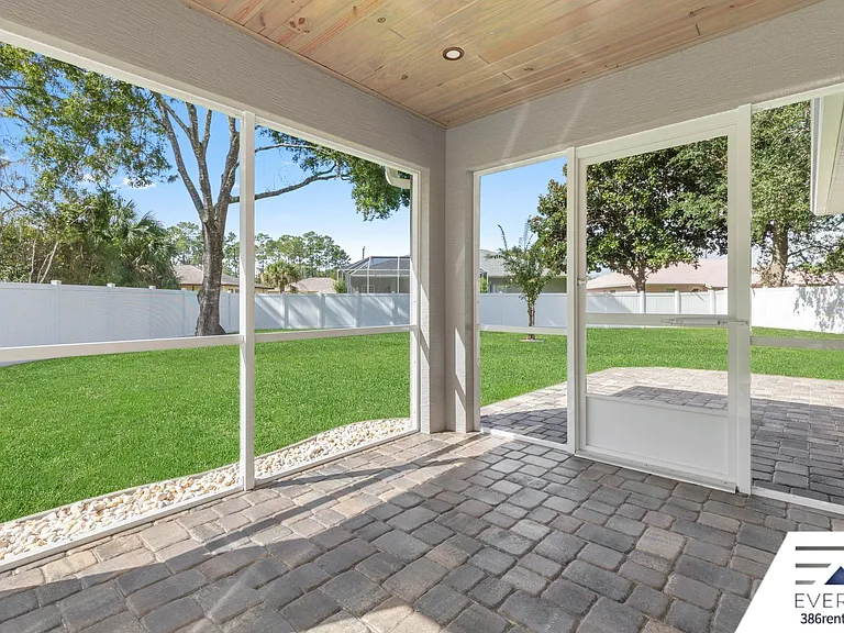 12 Walt Pl — Photo 37
