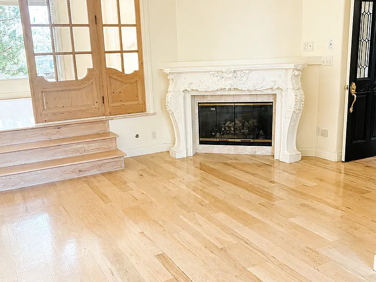 Flex room fireplace