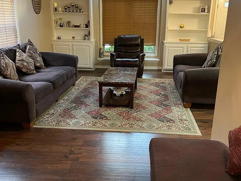21 Brittany Cir — Photo 3