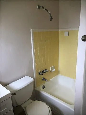 3 bed, 1292 sqft, $2,950 — Photo 2