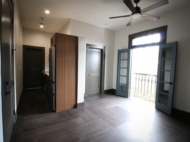 Julian Drew Lofts — Photo 5