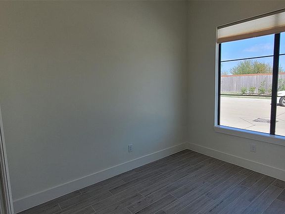 5th image of 10319 Mandarin Lane Way