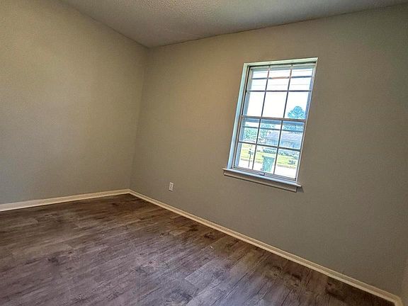 4th image of 4500 Sunnybrook Dr