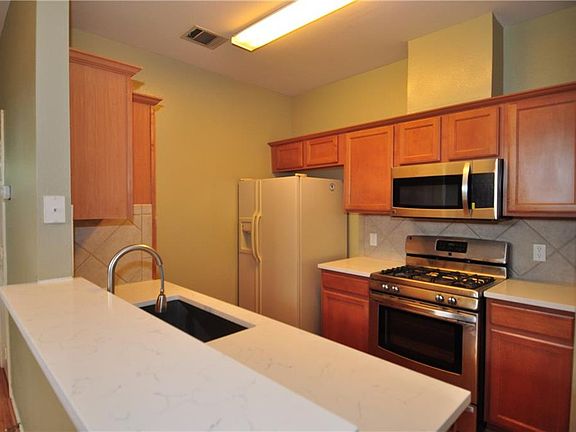 3rd image of 1481 E Old Settlers Blvd APT 703