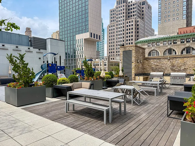 388 Bridge St #38F — Photo 16