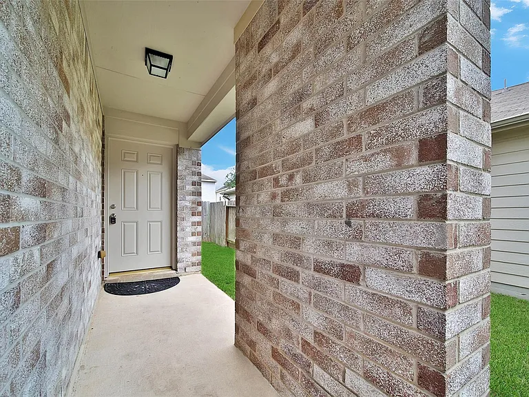 3022 Madison Elm St — Photo 3