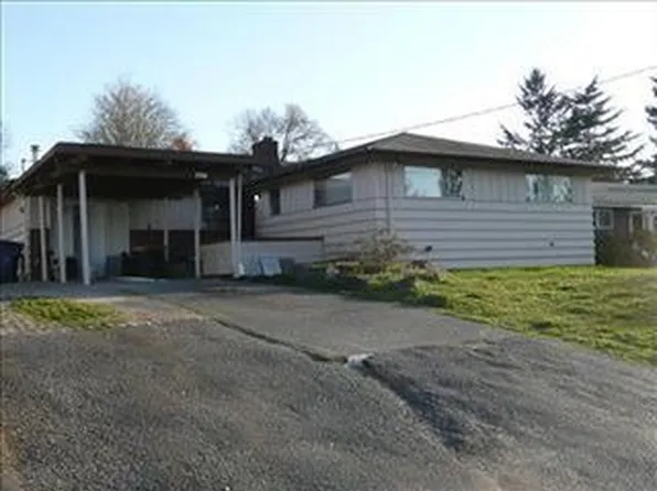 621 SW 132nd St, Seattle, WA 98146