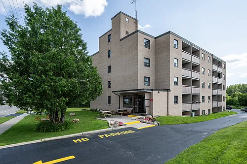 200 Churchill Rd S #307 Photo 1
