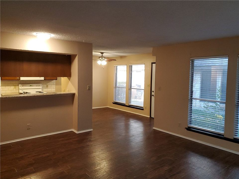2nd image of 1305 Camp Craft Rd APT C