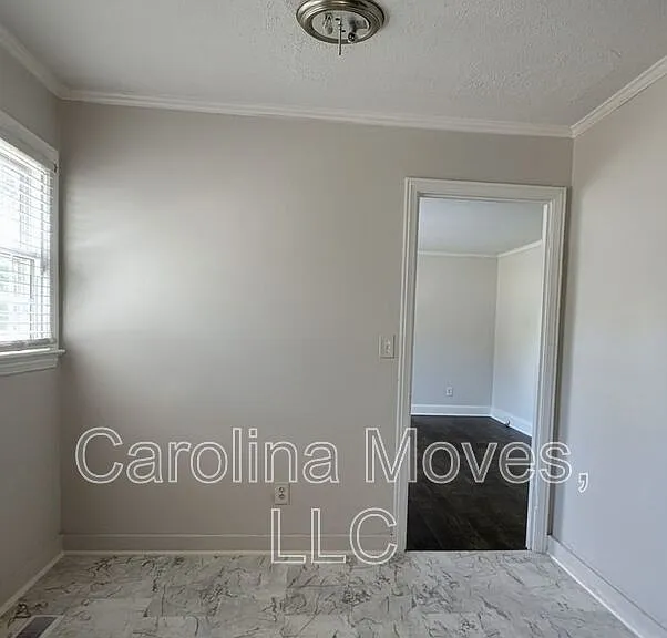 32 Kay Dr — Photo 11
