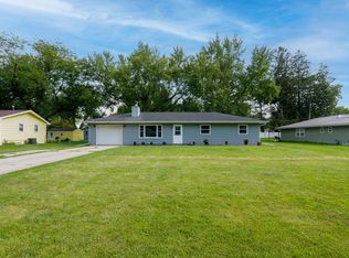 1218 Minnehaha Ln, Cedar Falls, IA 50613
