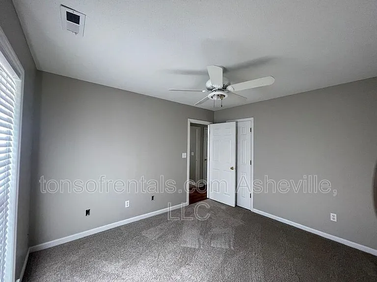 105 Sandpiper Ct — Photo 11