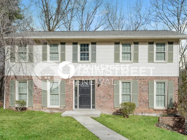 9109 Lakeridge Dr, Louisville, KY 40272