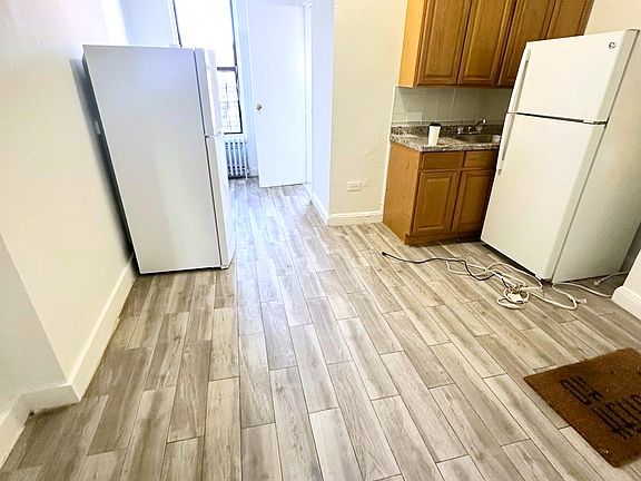 2nd image of 3009 3rd Ave #3W