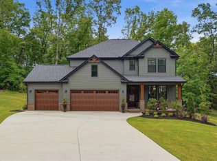 3106 Chatham Dr, Seneca, SC 29678