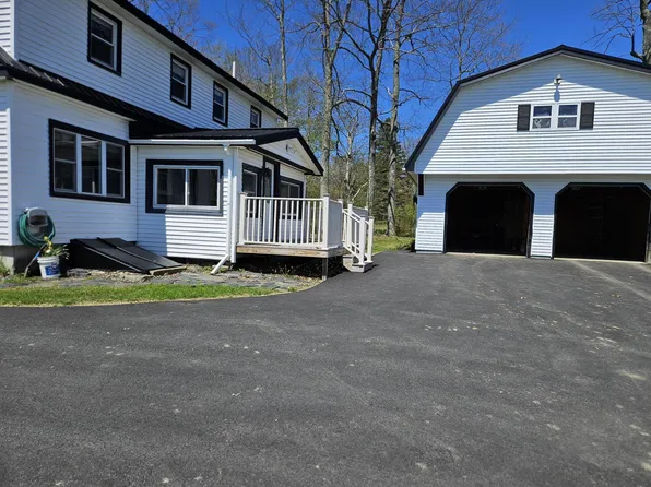 1377 Pushaw Road, Glenburn, ME 04401